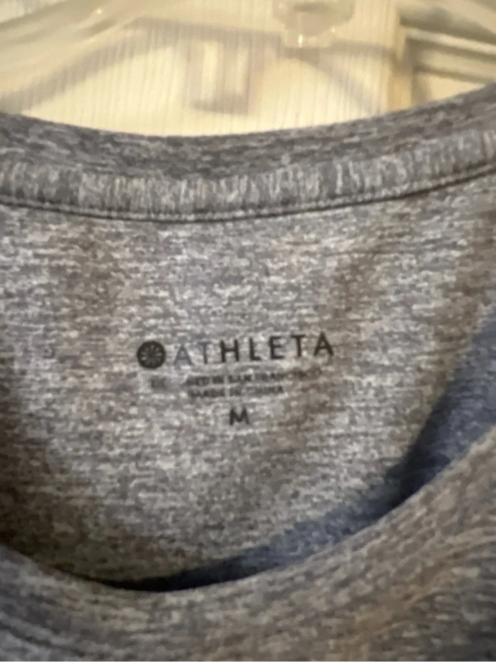 #017 Athleta Gray Heather Breezy Mesh Hem Workout Tank Size M EUC